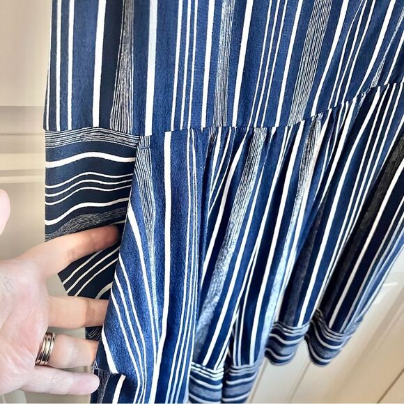 Ann Taylor Loft Romper Navy Blue White Stripes Size 8 Ruffles Shorts Pockets - Picture 2 of 5